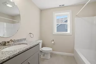 707 Southwood Ln, Clinton, MA 01510 - Photo 17