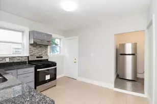 35 Torrey St, Boston, MA 02124 - Photo 3