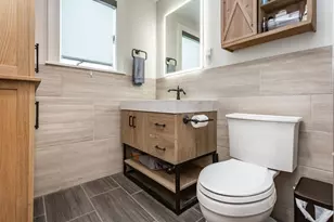 203 Hooper St, Tiverton, RI 02878 - Photo 25