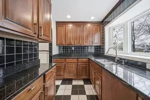 1103 Morton St, Boston, MA 02126 - Photo 9