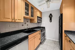 68 Main St, Stoneham, MA 02180 - Photo 11