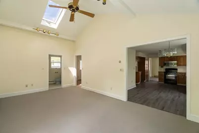 99 Garfield Ave #Main House, Woburn, MA 01801 - Photo 13