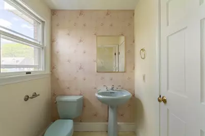 99 Garfield Ave #Main House, Woburn, MA 01801 - Photo 15