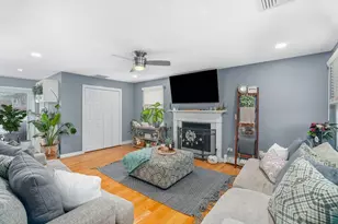 1870 County St, Somerset, MA 02726 - Photo 17