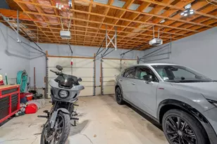 1870 County St, Somerset, MA 02726 - Photo 31