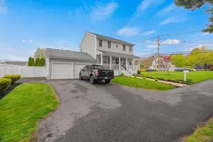 1870 County St, Somerset, MA 02726 - Photo 37