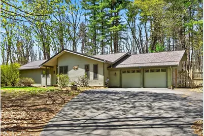 18 Laurel Ln, Princeton, MA 01541 - Photo 1
