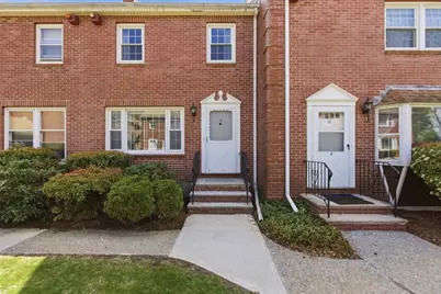 224 Park St #B4, Stoneham, MA 02180 - Photo 3