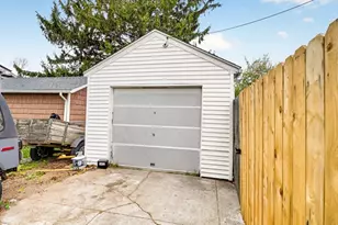 604 Woodlawn St, Fall River, MA 02720 - Photo 7