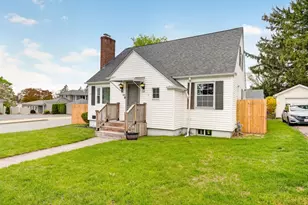 604 Woodlawn St, Fall River, MA 02720 - Photo 5