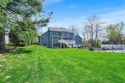 90 Southwood Dr, Ludlow, MA 01056 - Photo 5