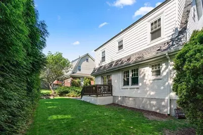 8 Arapahoe Rd #-, Newton, MA 02465 - Photo 25