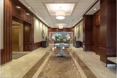 9 Hawthorne Place #7J, Boston, MA 02114 - Photo 1