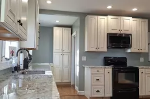 83 Chestnut St, Gardner, MA 01440 - Photo 3
