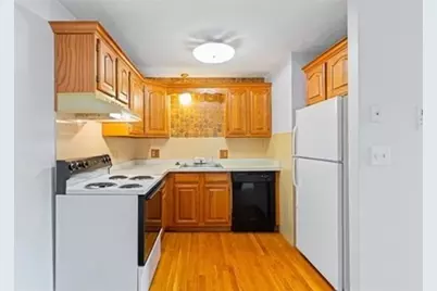 295 Main St #24, Reading, MA 01867 - Photo 3
