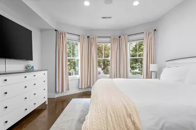 724 E 2nd St #2, Boston, MA 02127 - Photo 21