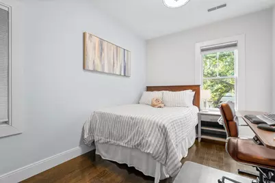 724 E 2nd St #2, Boston, MA 02127 - Photo 25