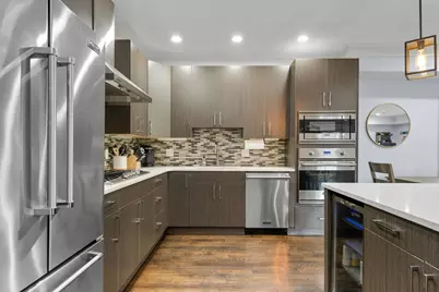 724 E 2nd St #2, Boston, MA 02127 - Photo 15