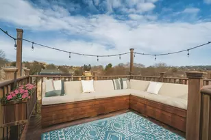 1778 Beacon St, Brookline, MA 02445 - Photo 15