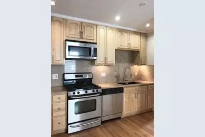 8 White Ave #2, Brookline, MA 02467 - Photo 5