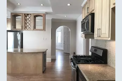 8 White Ave #2, Brookline, MA 02467 - Photo 3