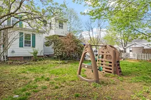 28 Chapel St, Shirley, MA 01464 - Photo 7