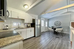 16 Schoolhouse Cross Rd, Brookfield, MA 01506 - Photo 5