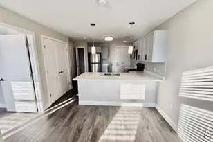 882 Massachusetts Ave, Arlington, MA 02476 - Photo 3