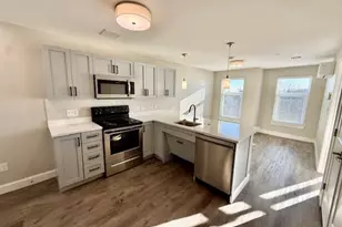 882 Massachusetts Ave, Arlington, MA 02476 - Photo 9