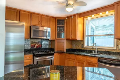 4 Lauren Dr #4, Rockland, MA 02370 - Photo 3