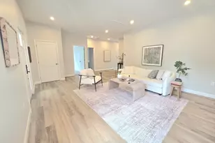 47 Myrtle St, Lynn, MA 01905 - Photo 3
