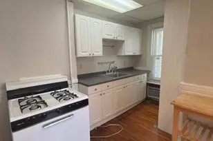 135-137 Lynde St, Melrose, MA 02176 - Photo 3