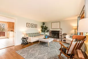 9 Mansfield Ave, Barnstable, MA 02648 - Photo 5
