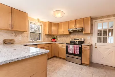 9 Mansfield Avenue, Barnstable, MA 02648 - Photo 7