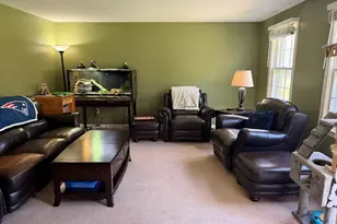 79 Oakridge Dr, Londonderry, NH 03053 - Photo 9