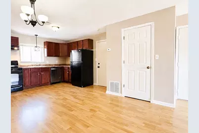 5455 N Main St #4E, Fall River, MA 02720 - Photo 7
