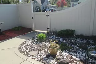 28 Clairmont Ave, Chicopee, MA 01013 - Photo 29