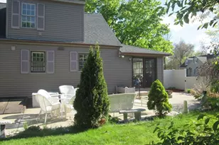 28 Clairmont Ave, Chicopee, MA 01013 - Photo 33