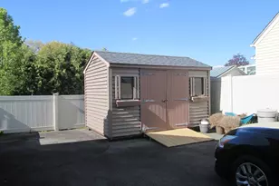 28 Clairmont Ave, Chicopee, MA 01013 - Photo 35