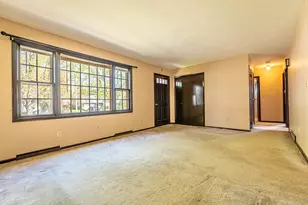 82 Cottonwood Rd, New Bedford, MA 02745 - Photo 5