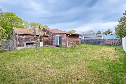 82 Cottonwood Rd, New Bedford, MA 02745 - Photo 29
