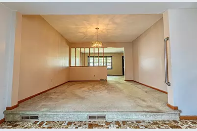 82 Cottonwood Rd, New Bedford, MA 02745 - Photo 11