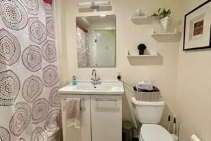 2 Earhart St, Cambridge, MA 02141 - Photo 9
