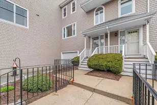 7 Whaler Ln, Quincy, MA 02171 - Photo 3