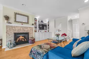 7 Whaler Ln, Quincy, MA 02171 - Photo 11