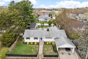 82 Cornell Rd, Marblehead, MA 01945 - Photo 1