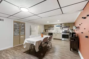 706 Lawton St, Fall River, MA 02721 - Photo 29