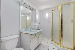 706 Lawton St, Fall River, MA 02721 - Photo 33