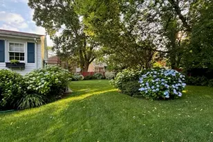 706 Lawton St, Fall River, MA 02721 - Photo 35