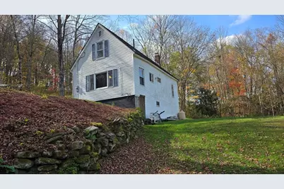 44 Manning Road, Warren, MA 01083 - Photo 3